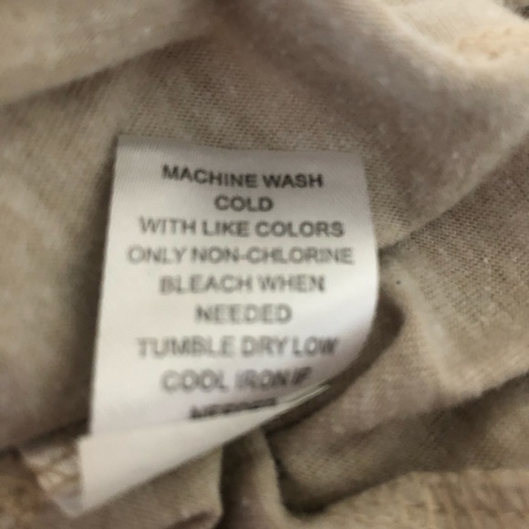 On The BYAS Tee with Pocket - Picture 4 of 5